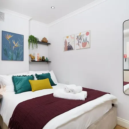 Kensington Nest Serviced Studio 2